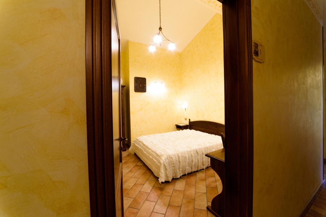 Vecchio Mulino Hotel Castel del Giudice Exterior photo